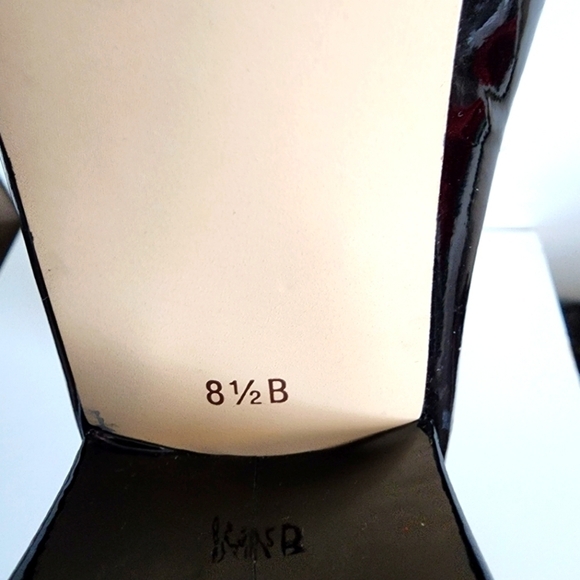 Talbots Patent Leather Pumps - Picture 9 of 9